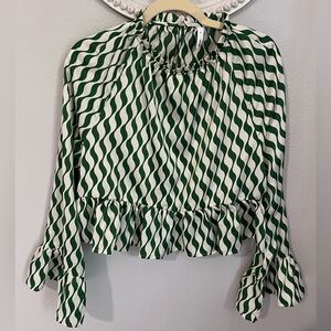 Glam Green and White Wave Pattern Blouse